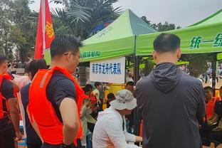 李璇谈浙江队被罚：那种情况不反击是神仙 但应尽量避免球员减员